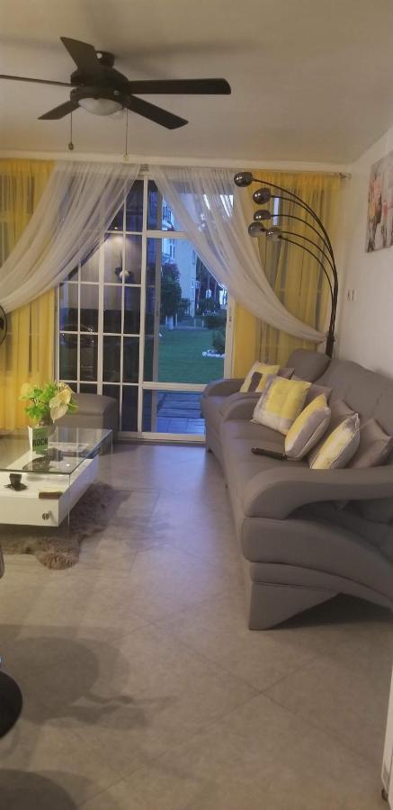 Apartment Treasure At Sandcastles Ocho Rios Buitenkant foto